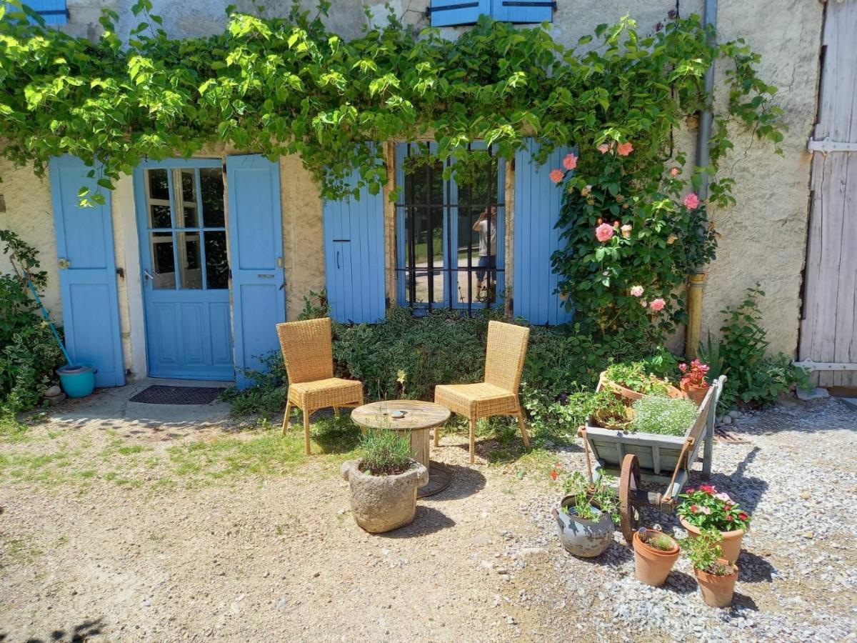 Gite La Poule Bleue Charavines Esterno foto